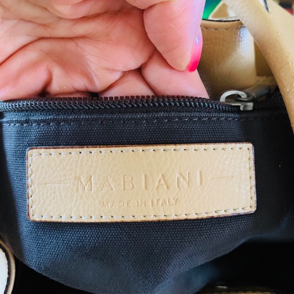 ❤️MANIANI SATCHEL 💕 - Picture 5 of 8